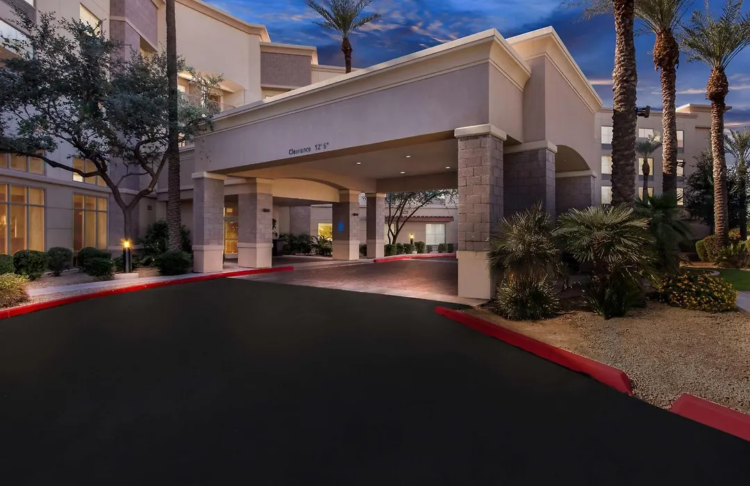 Hampton Inn & Suites Phoenix/Gilbert-1