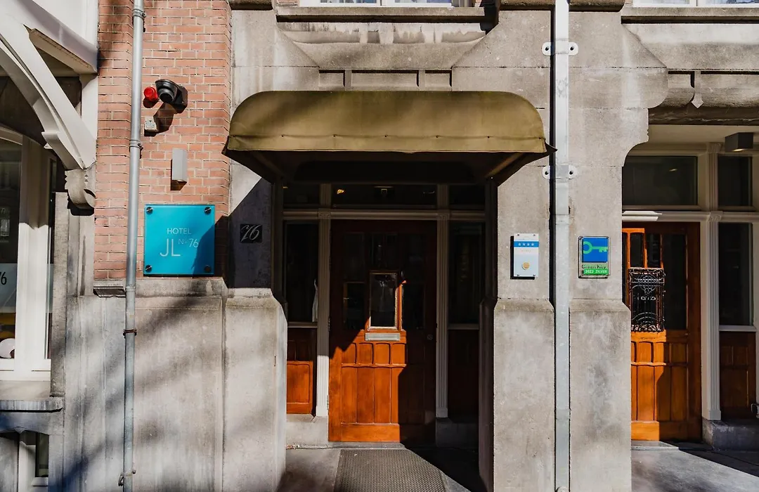 Hotel Jl No76-1
