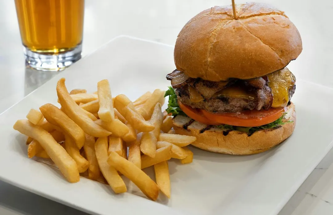 Courtyard By Marriott Seattle Bellevue/Downtown-1