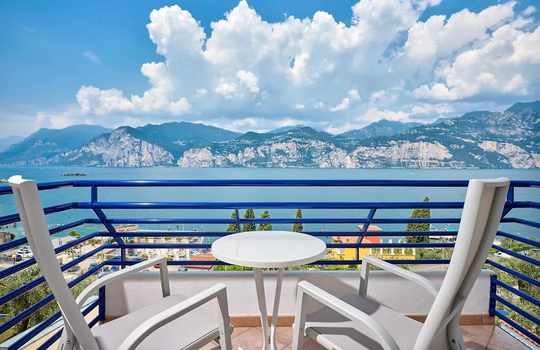 Hotel Capri-1