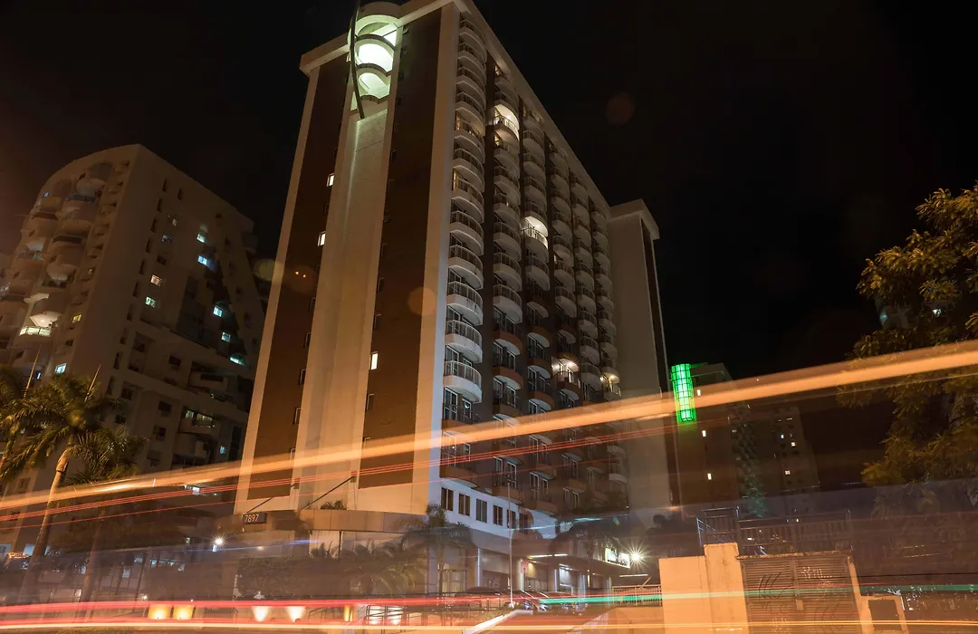 Plaza Barra First-1