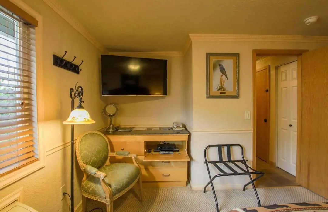Yellowstone Gateway Inn-1