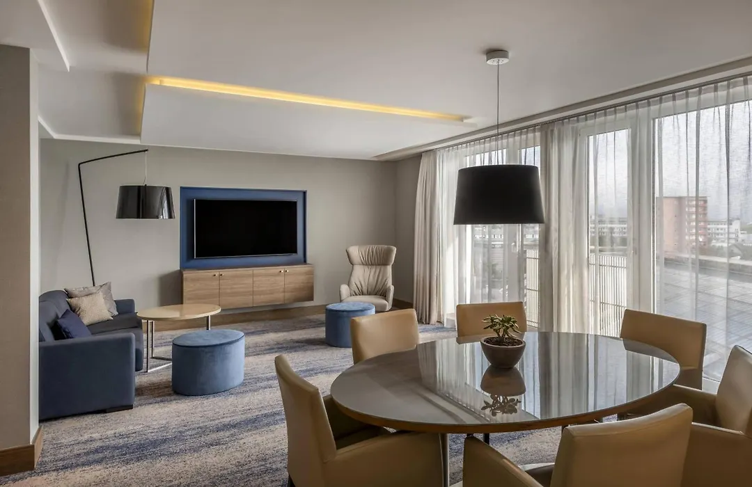 Courtyard By Marriott Linz-1