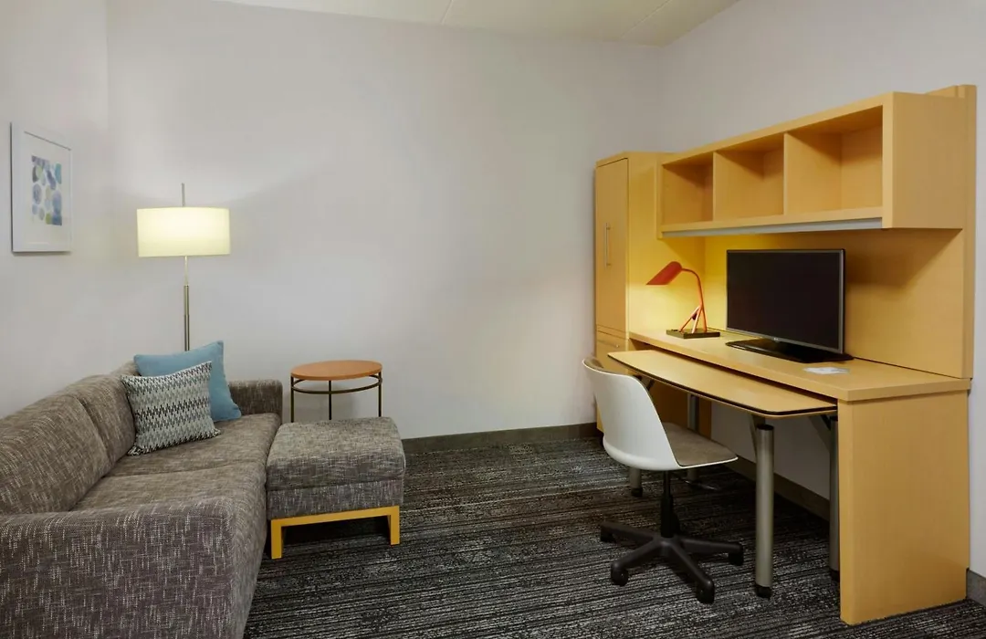 Towneplace Suites By Marriott London-1