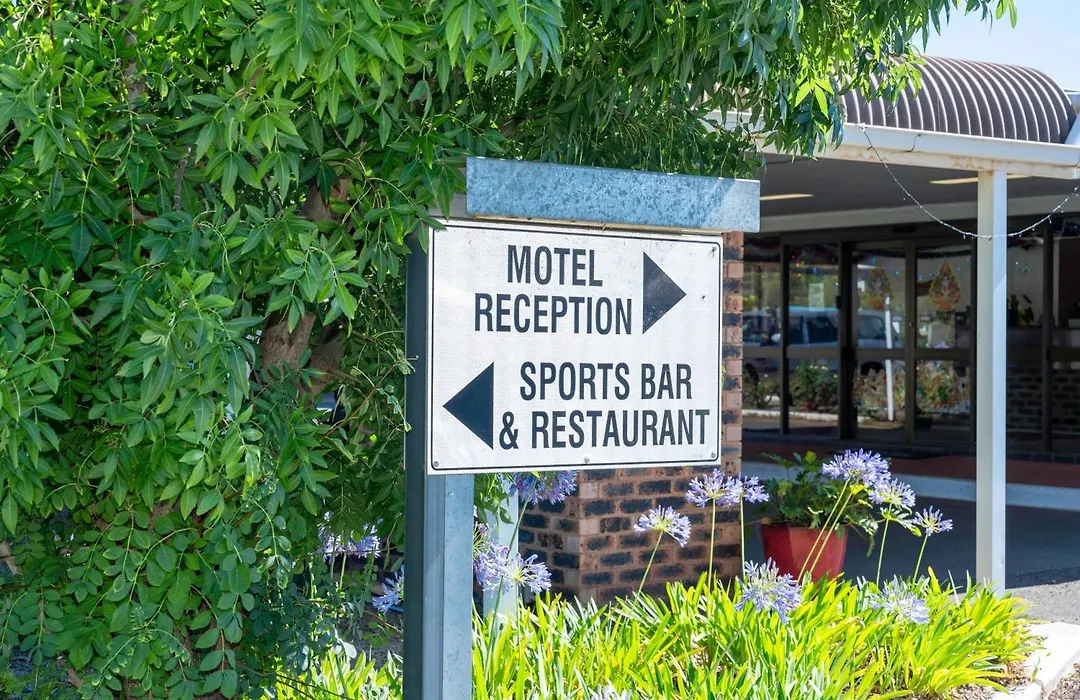 Club Inn Motel-1