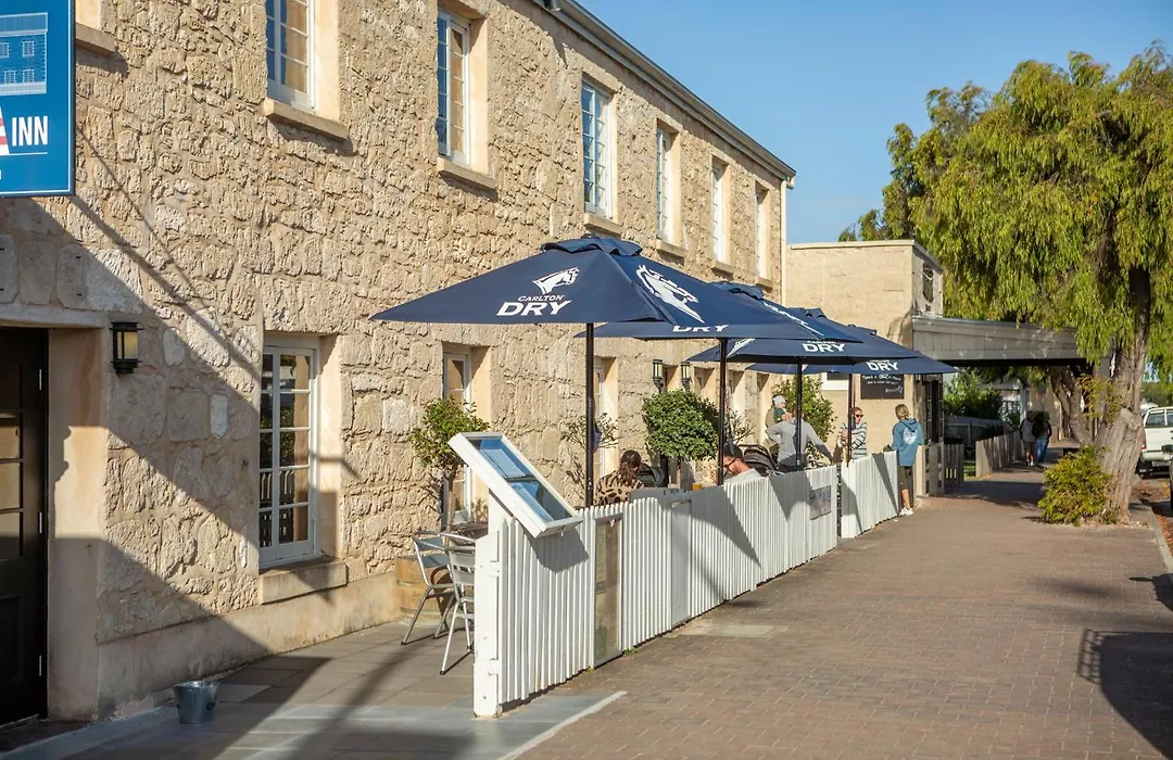 Caledonian Inn-1