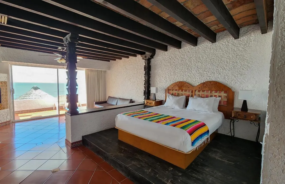 Las Rocas Resort & Spa-1