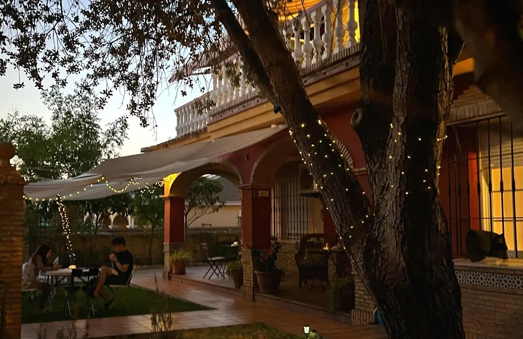 Victoria Hotel-1