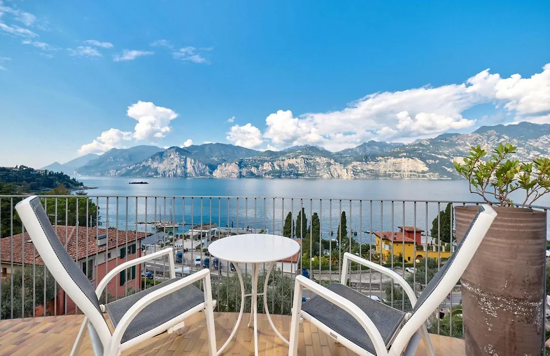 Hotel Capri-1