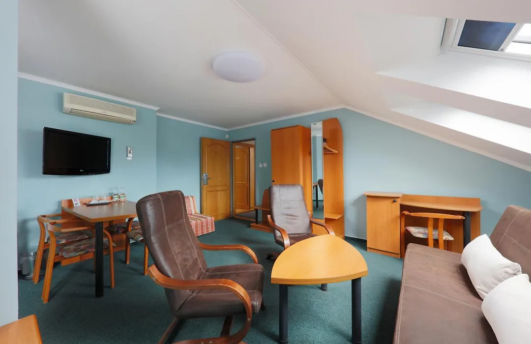 Hotel Nikolas-1