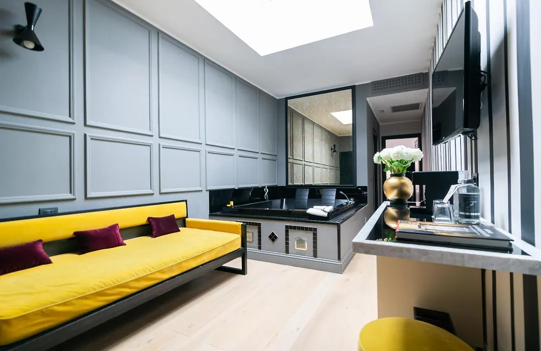Roma Luxus Hotel-1