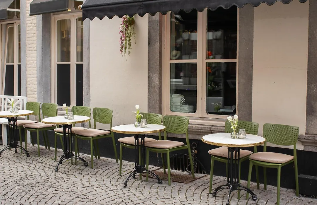 Le Virage bistro en hotel-1