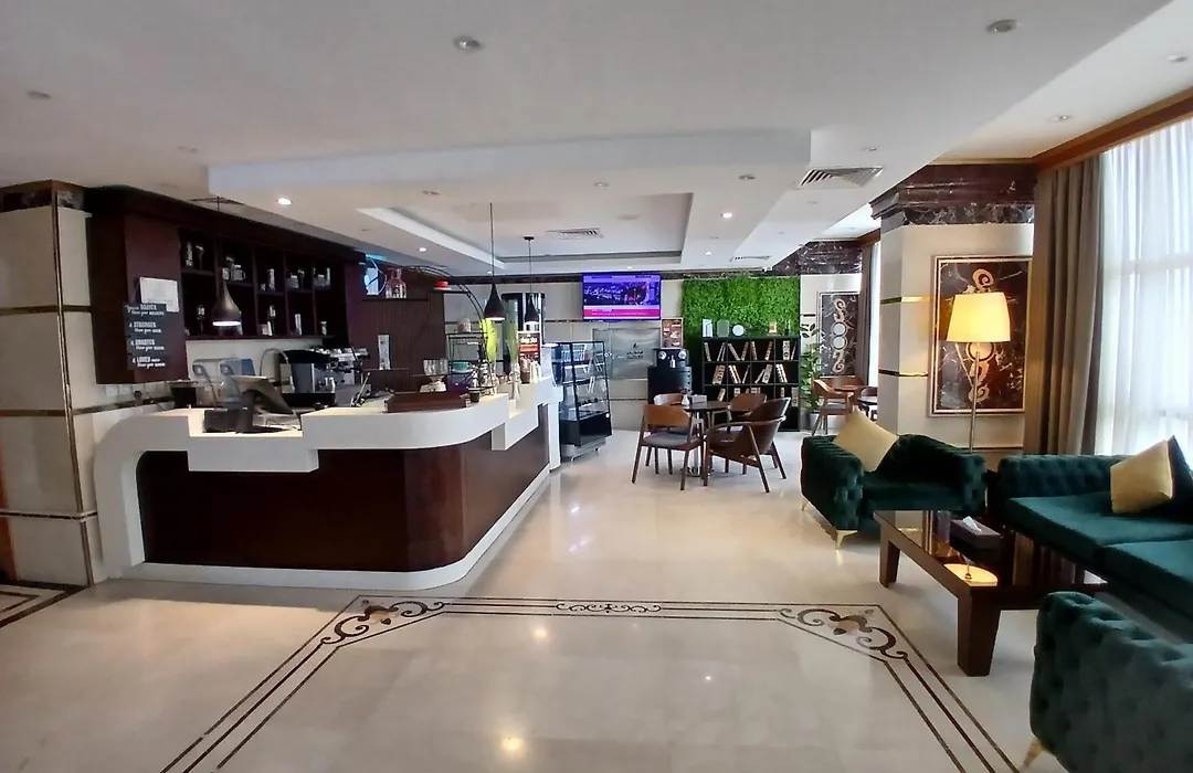 Crown Town Hotel-1