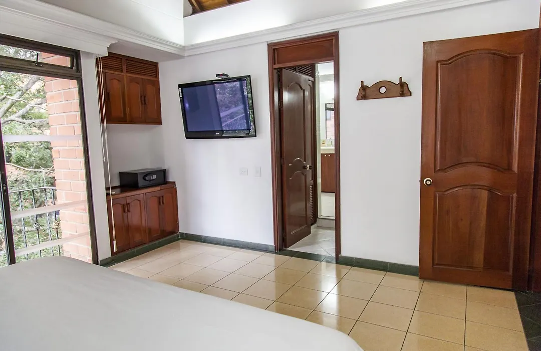 Hotel Casa Laureles-1