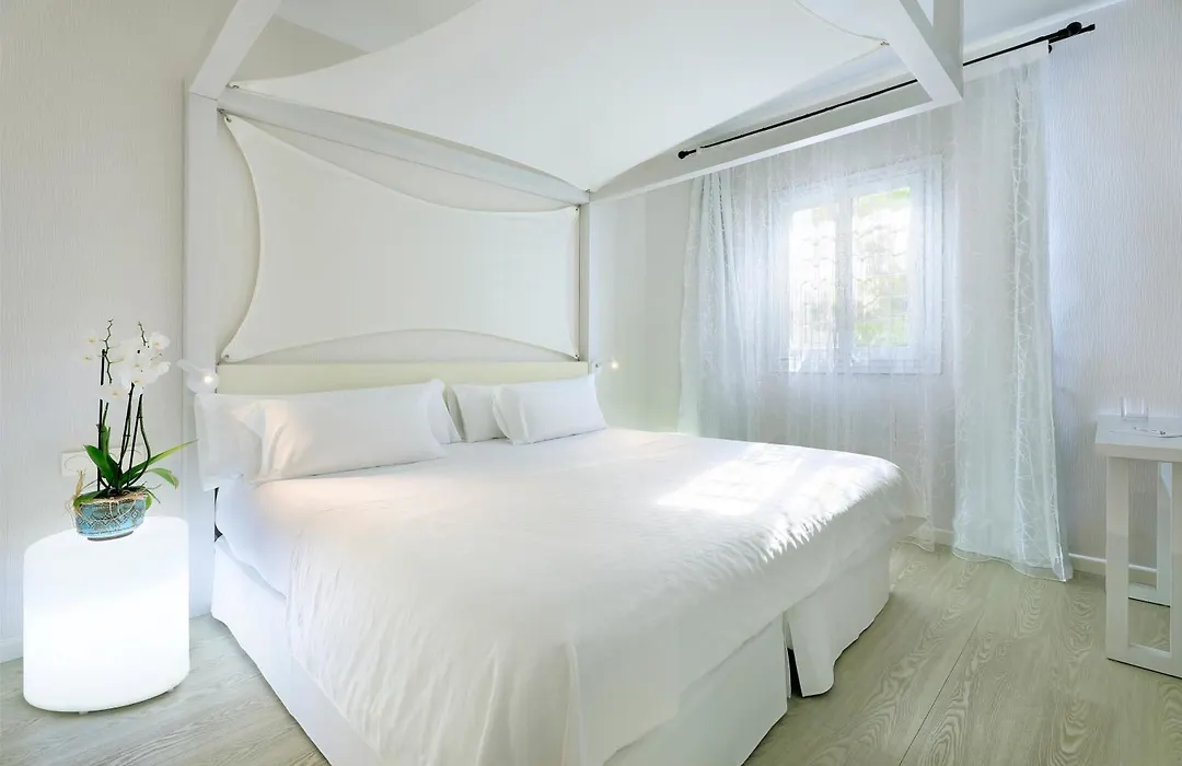Blanco Hotel Formentera-1