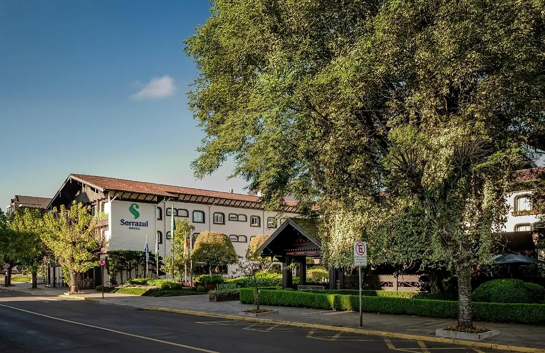 Serrazul Hotel-1