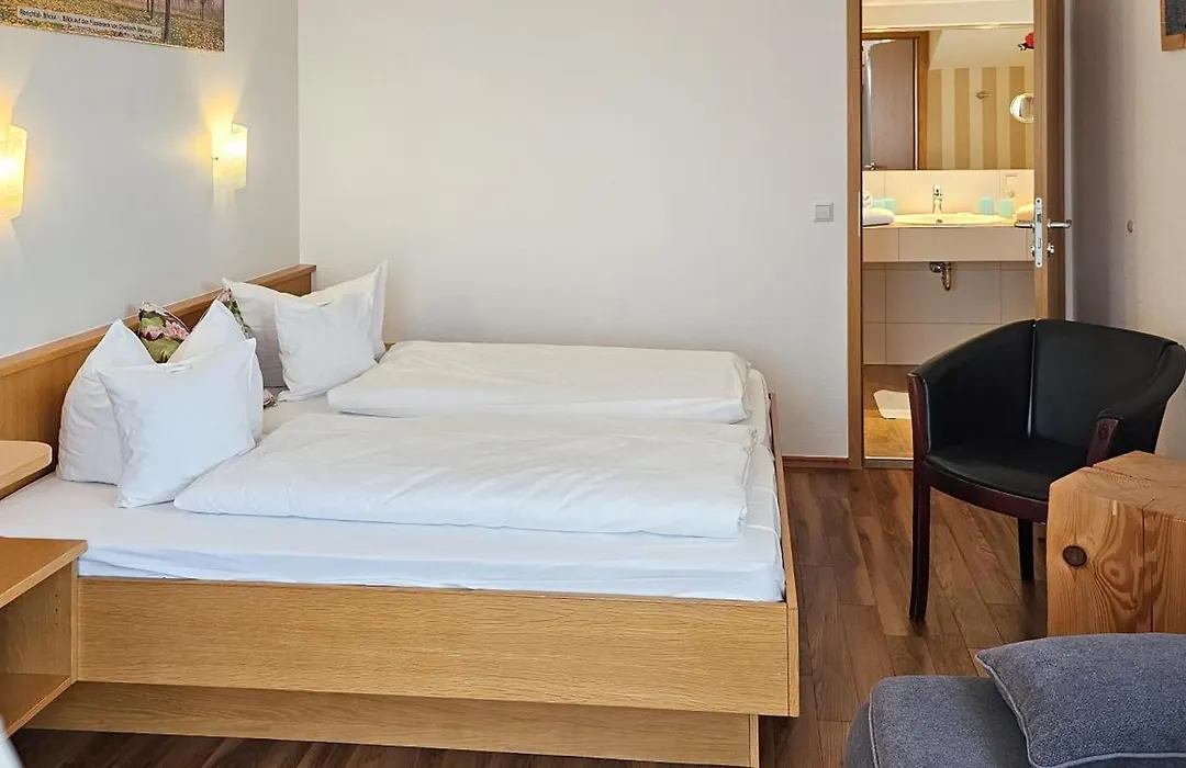 Hotel Renchtalblick-1