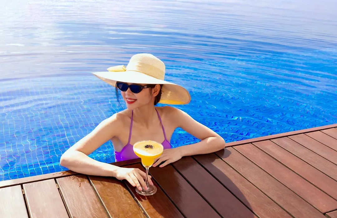 A La Carte Da Nang Beach-1