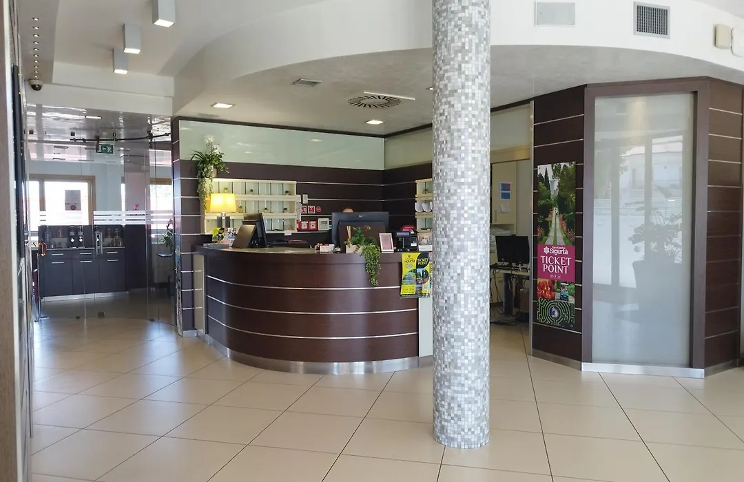 Kairos Garda Hotel-1
