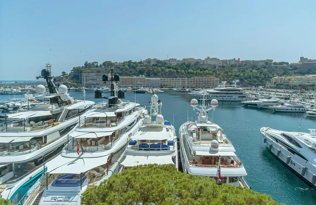 Port Palace-1