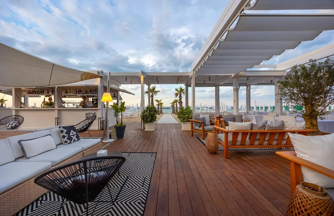 Excelsior Hotel, Spa & Lido - Preferred Hotels & Resorts-1