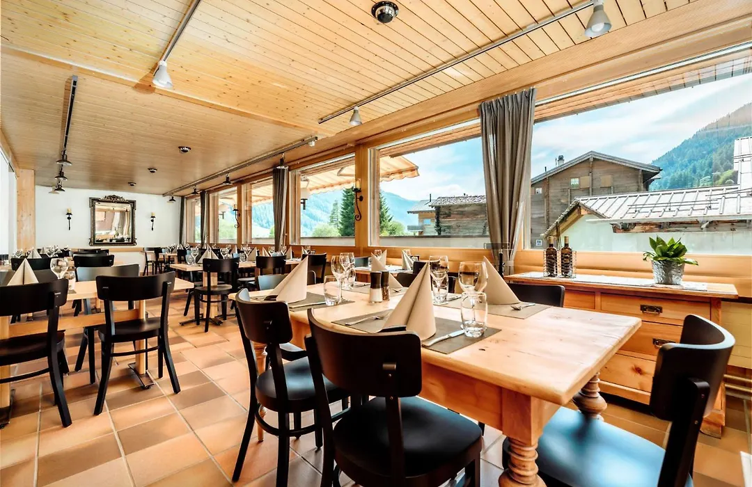 Hotel Furka-1