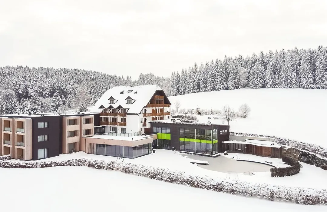 Hotel Schwarz Alm Zwettl-1