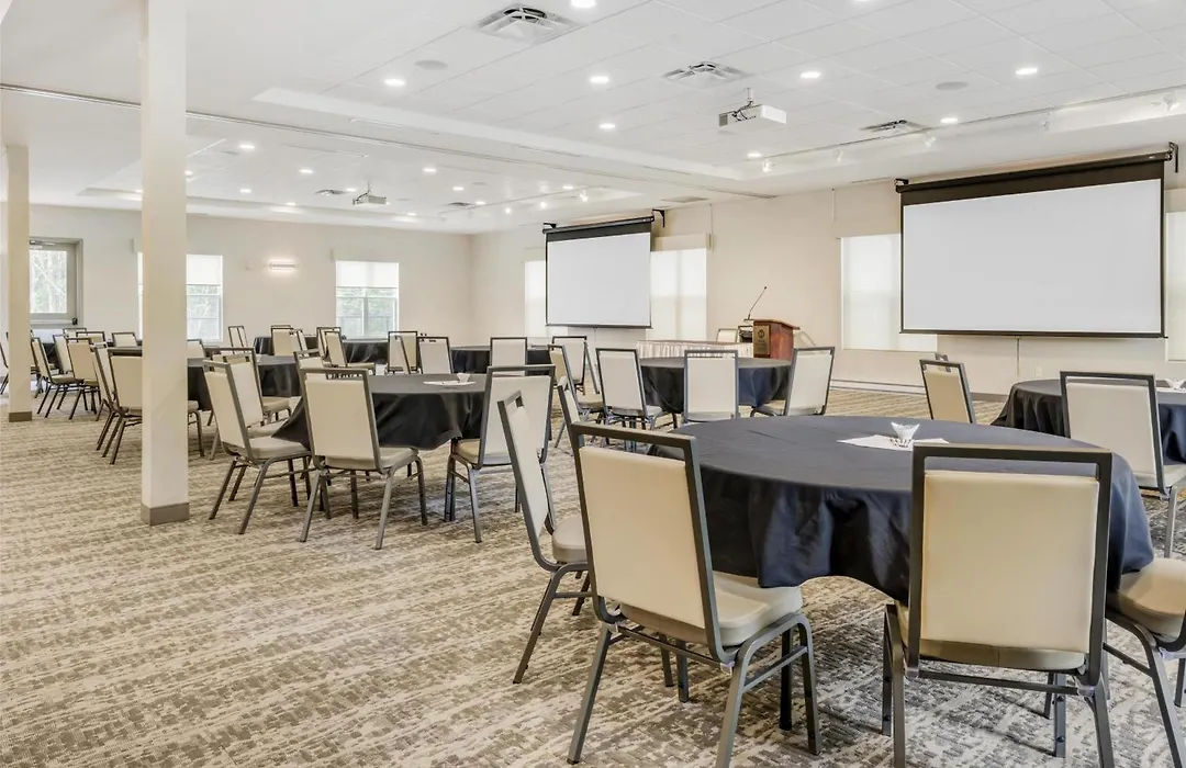Best Western Plus Bridgewater Hotel & Convention Centre-1