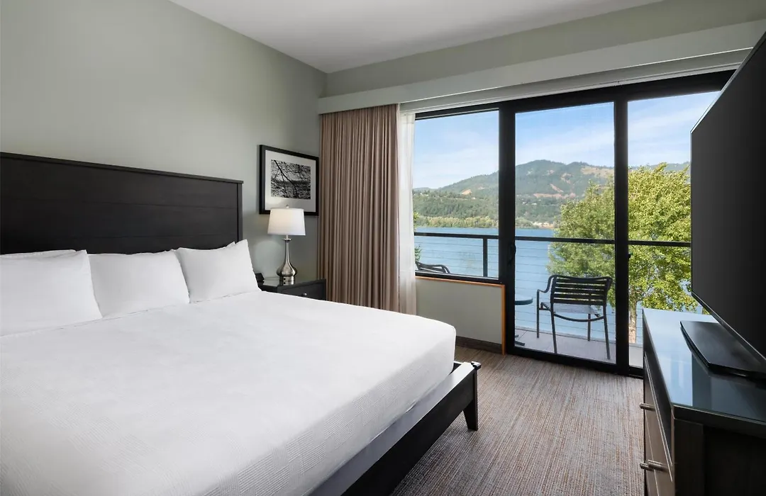 Best Western Plus Hood River Inn-1