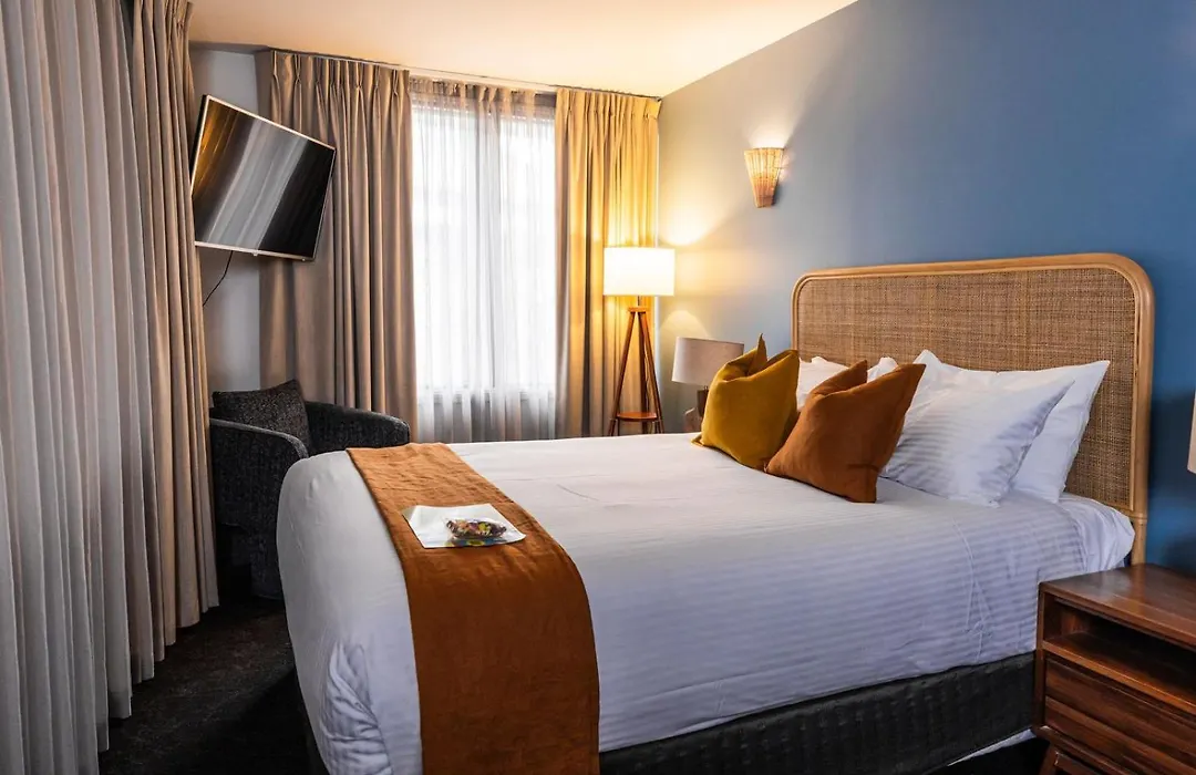 The Lucky Hotel-1