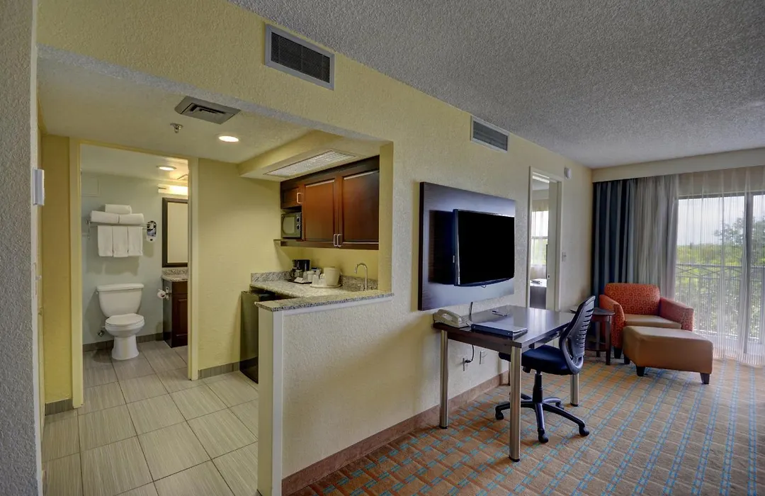 Holiday Inn Express Hotel & Suites Ft. Lauderdale-Plantation By Ihg-1