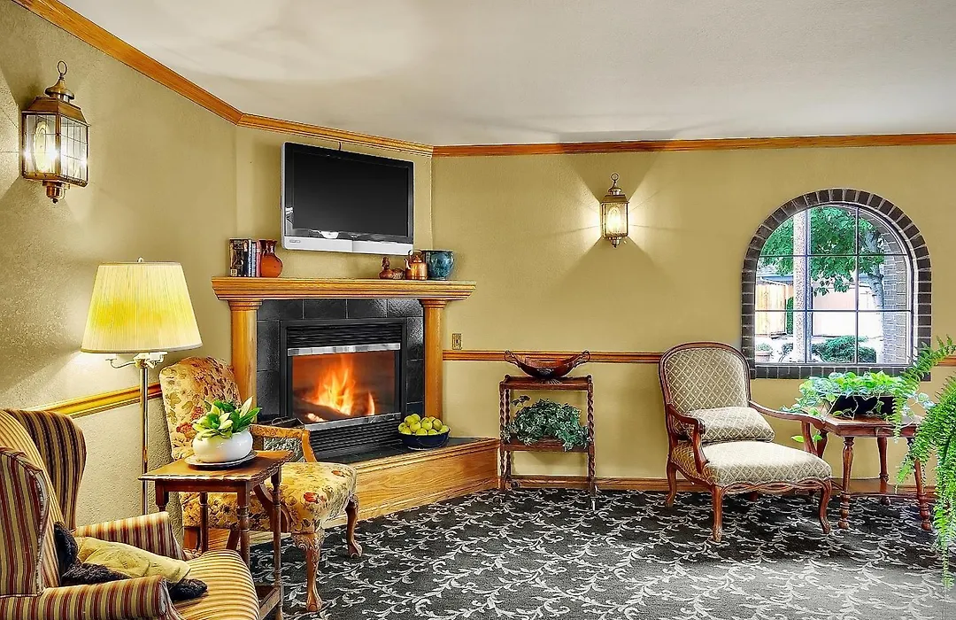 Coachman Inn Oak Harbor-1