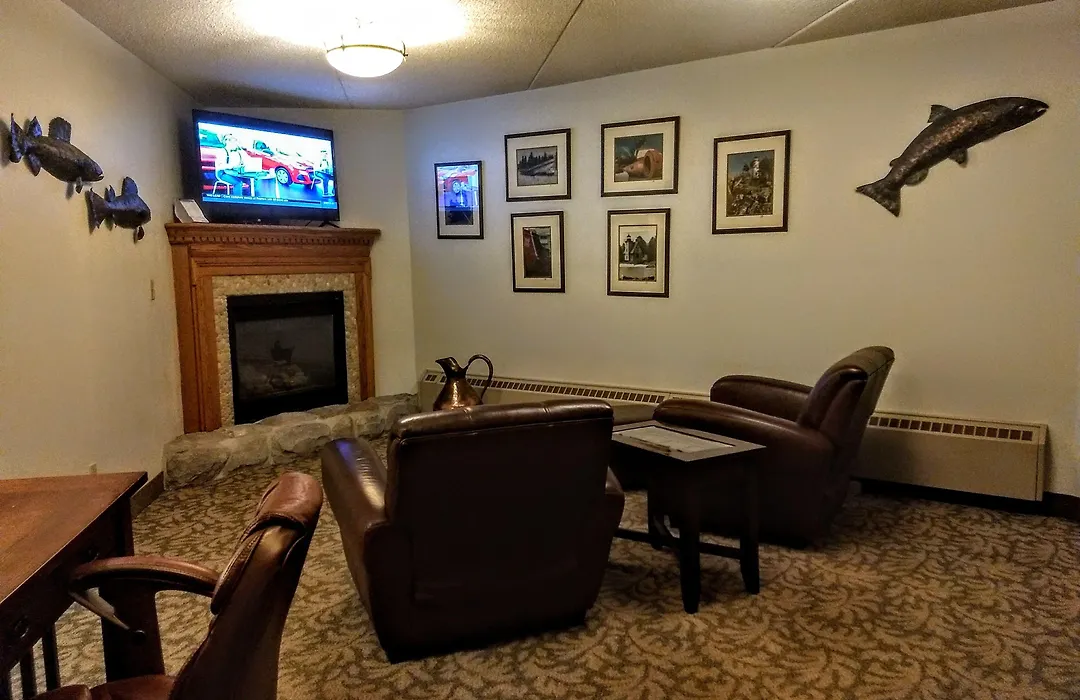 Hampton Inn & Suites Houghton-1