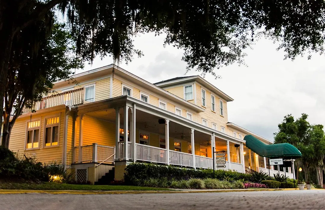 Lakeside Inn On Lake Dora-1