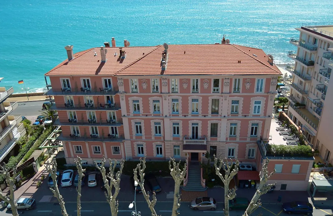 Best Western Premier Hotel Prince de Galles-1