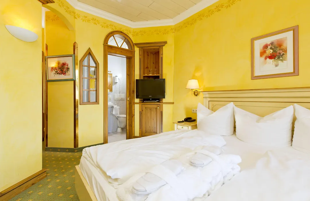 Wittelsbacher Hof Swiss Quality Hotel-1