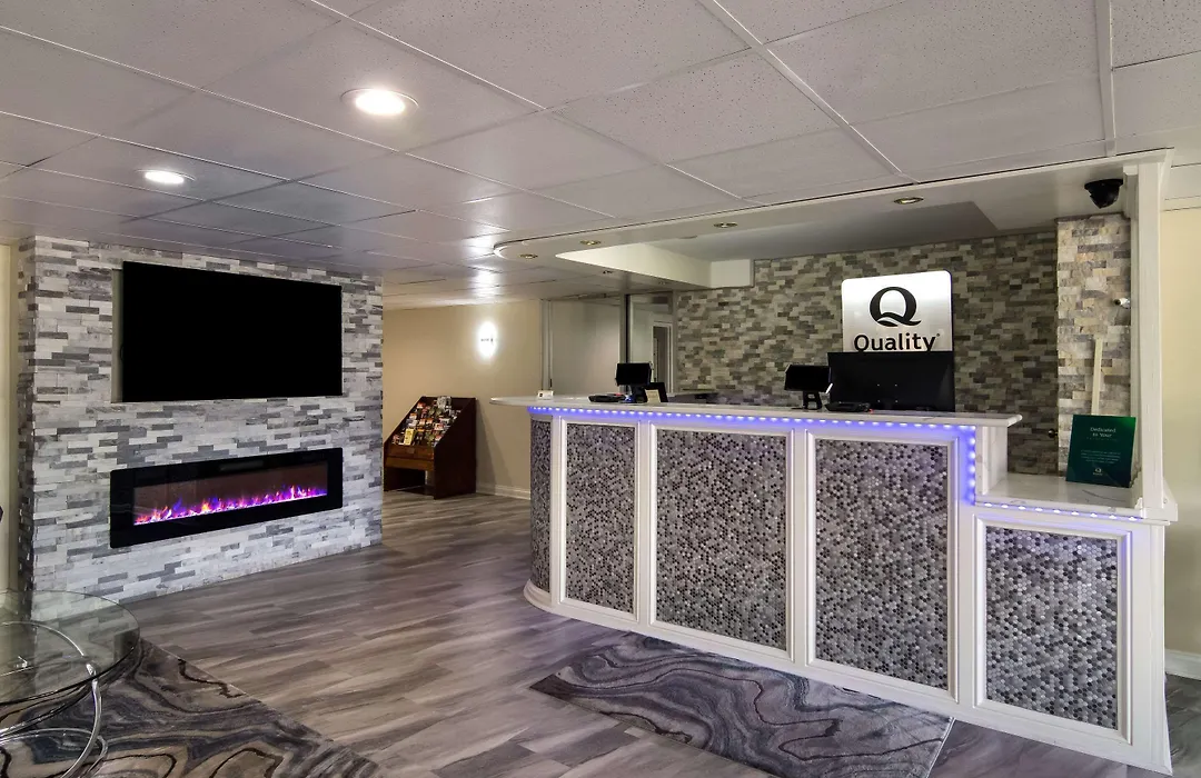 Quality Inn Aurora - Naperville Area-1