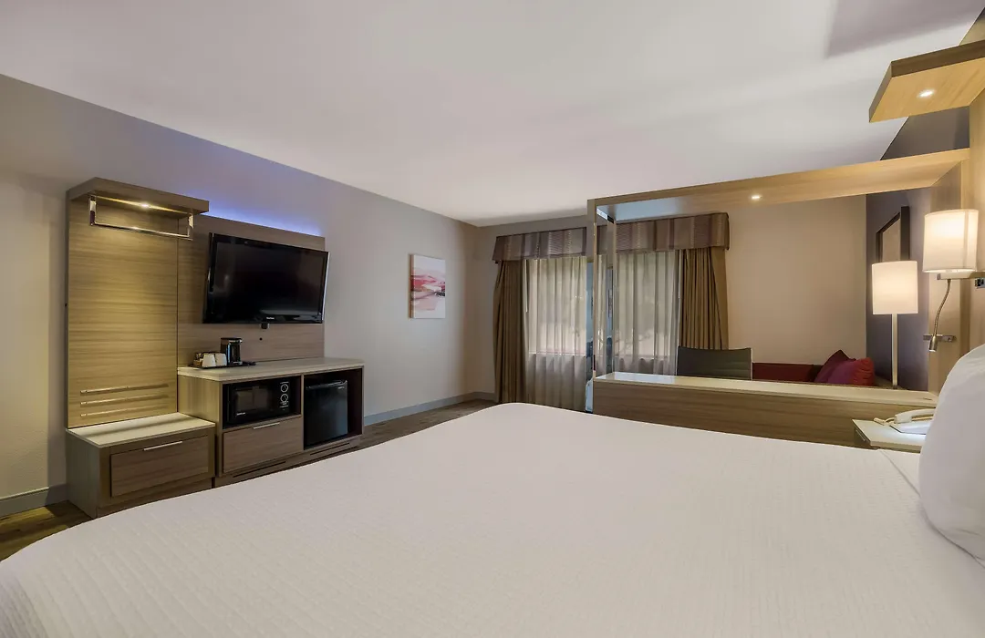 Best Western Diamond Bar Hotel & Suites-1