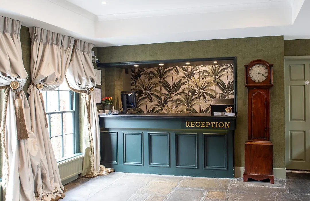 Bush Hotel Farnham-1