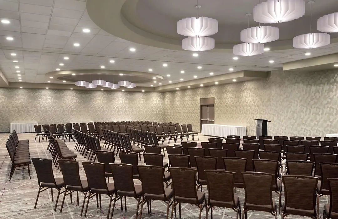 Doubletree By Hilton St. Paul, Mn-1