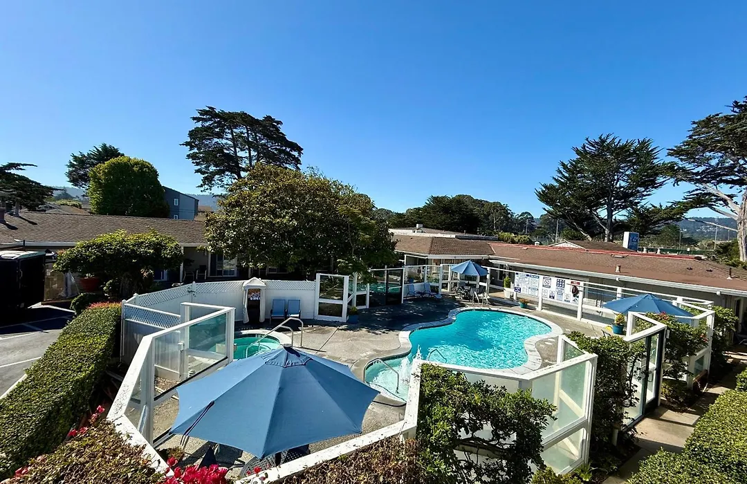 Monterey Bay Lodge-1