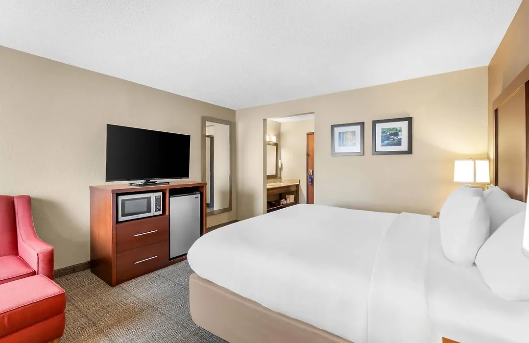 Comfort Inn Mayfield Heights Cleveland East-1
