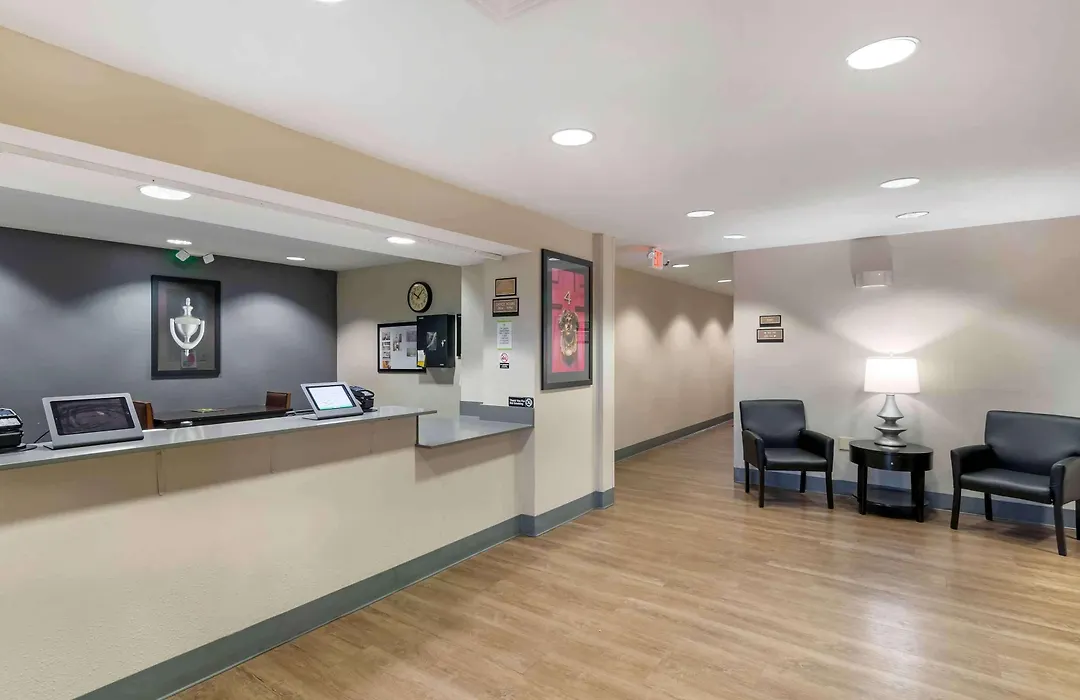 Extended Stay America Suites - Kansas City - Airport-1