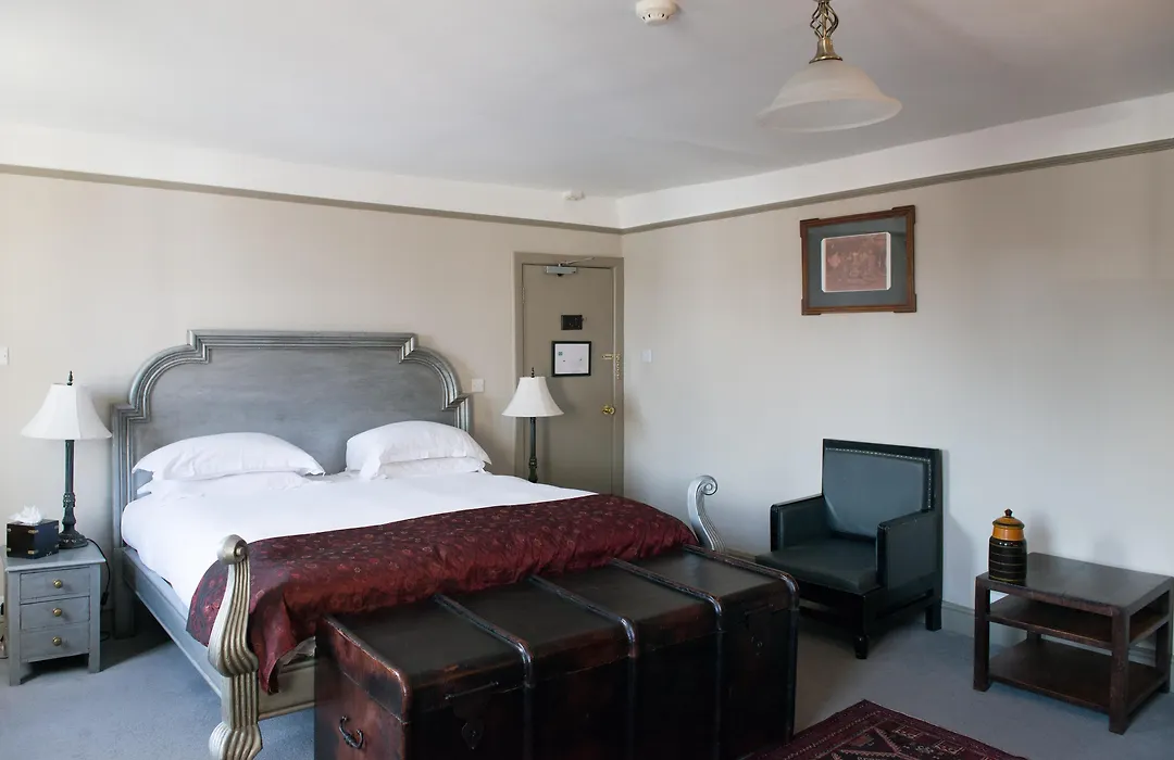 Elephant Hotel-1