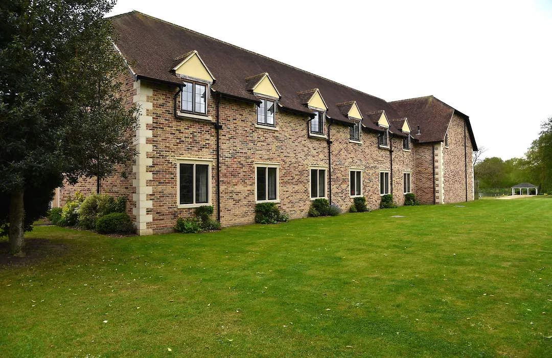 Voco Oxford Thames By Ihg-1