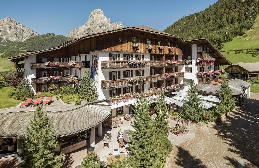 Hotel La Perla: The Leading Hotels Of The World-1