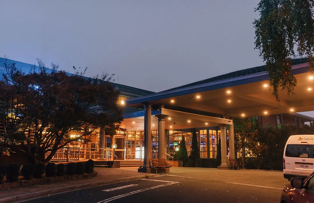 Country Club Tasmania-1