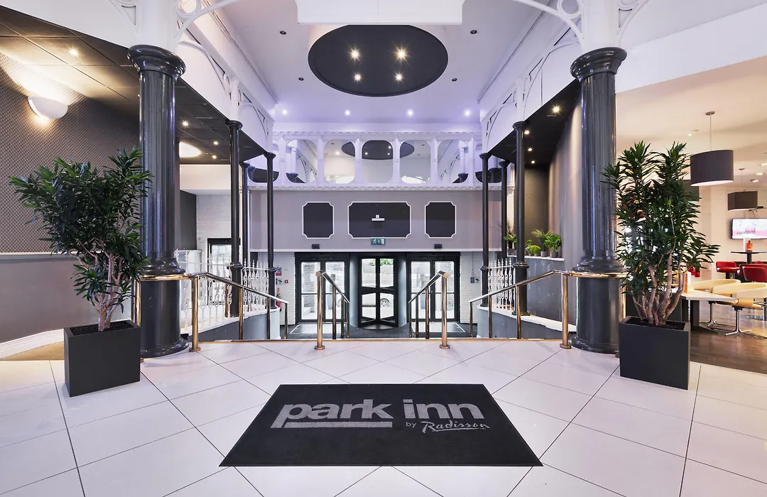 Park Inn By Radisson Cardiff City Centre-1