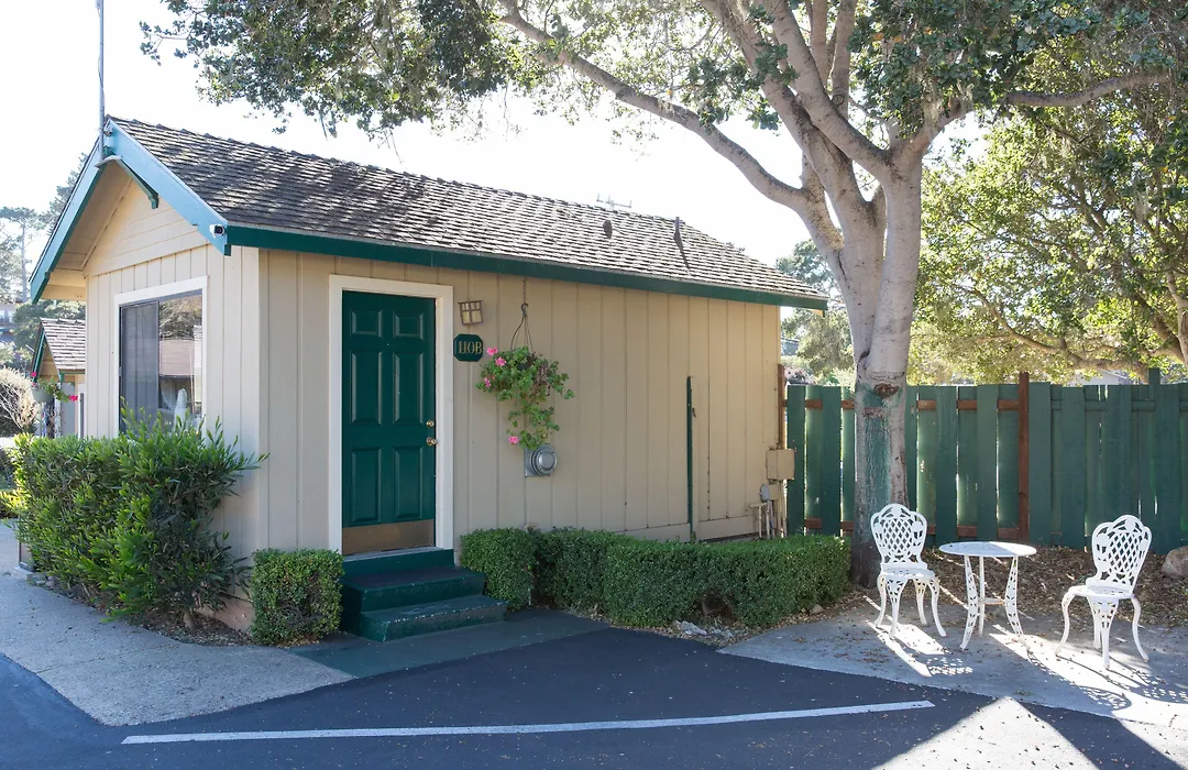 Sea Breeze Inn - Pacific Grove-1