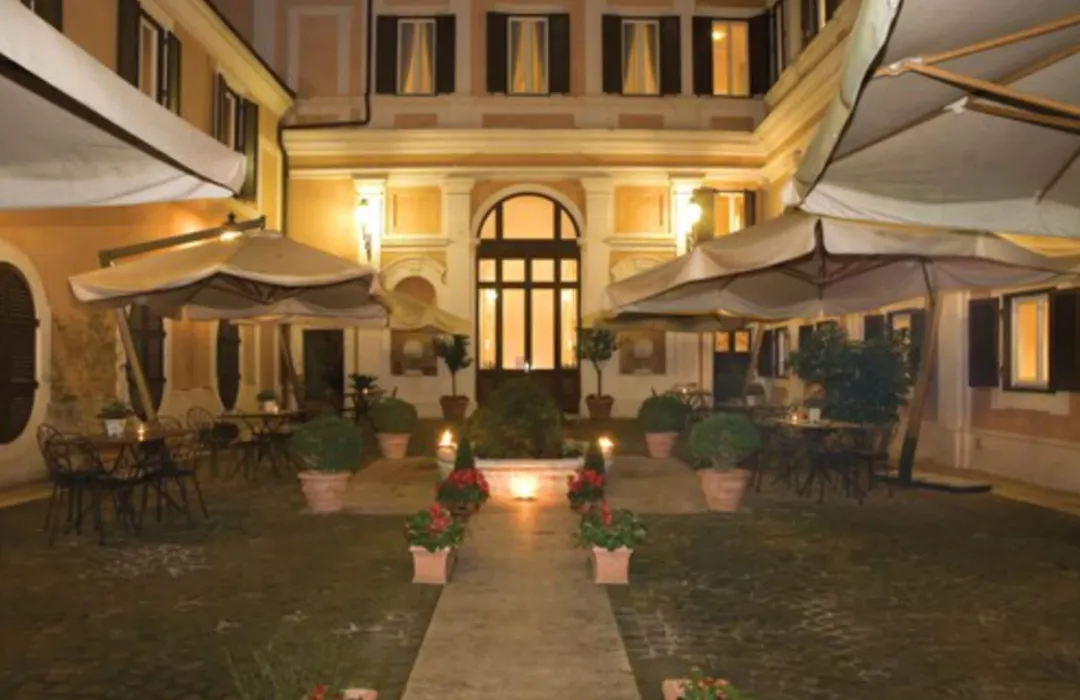 Relais Hotel Antico Palazzo Rospigliosi-1